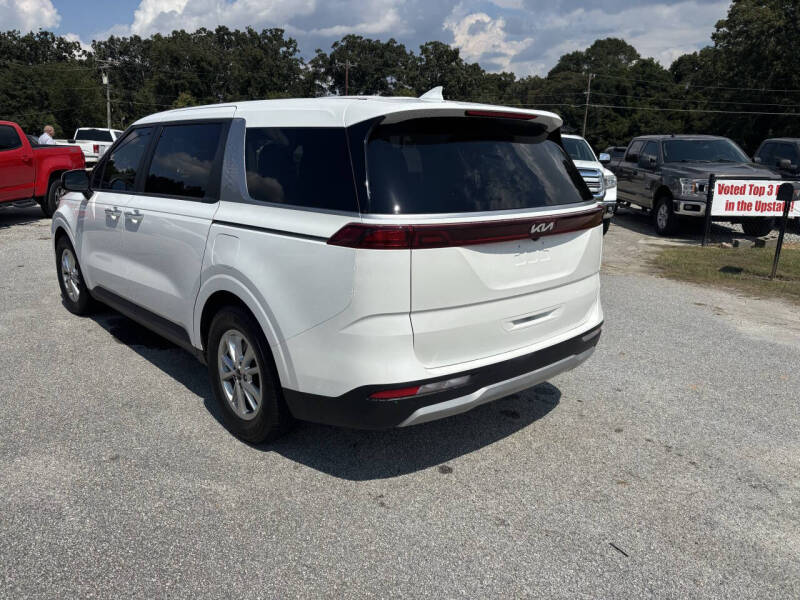 2022 Kia Carnival LX