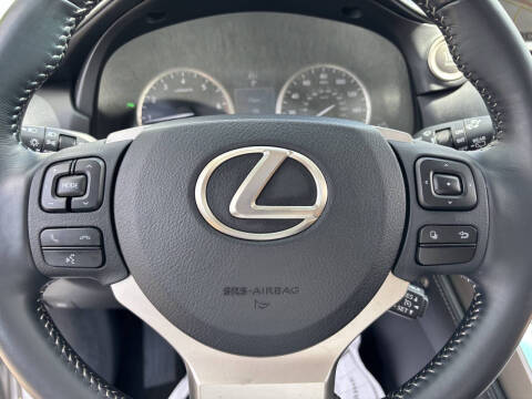2017 Lexus NX 200t