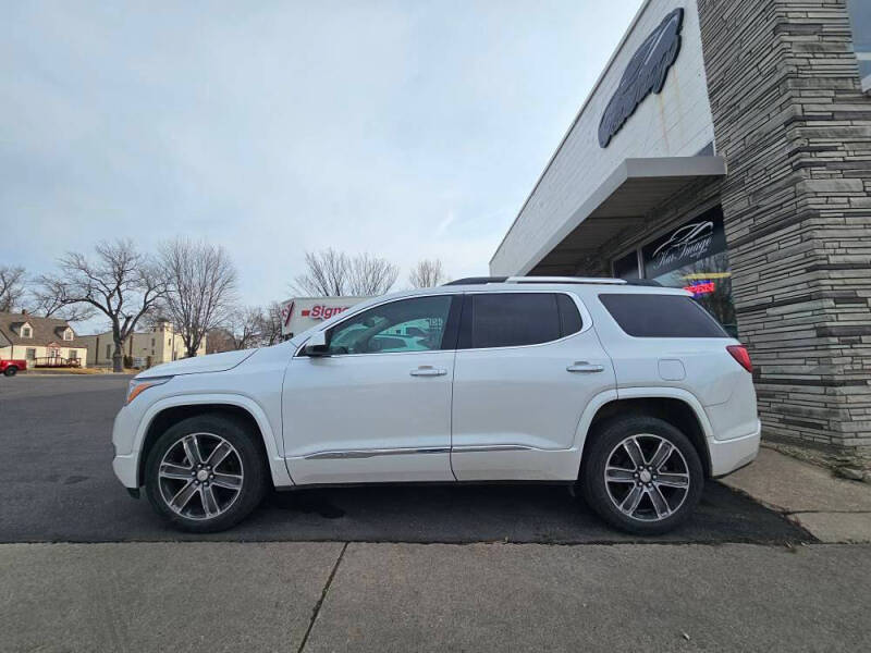 2017 GMC Acadia Denali