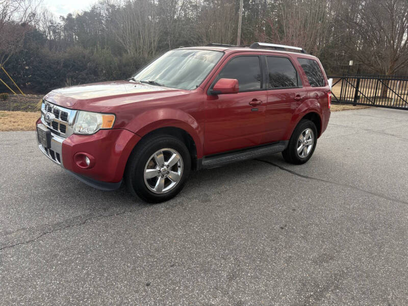 2011 Ford Escape Limited's photo