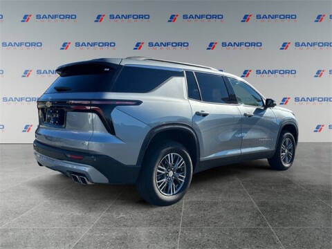 2024 Chevrolet Traverse LT