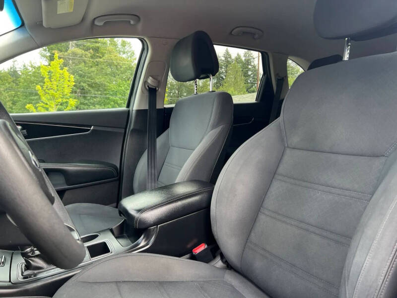 2016 Kia Sorento LX