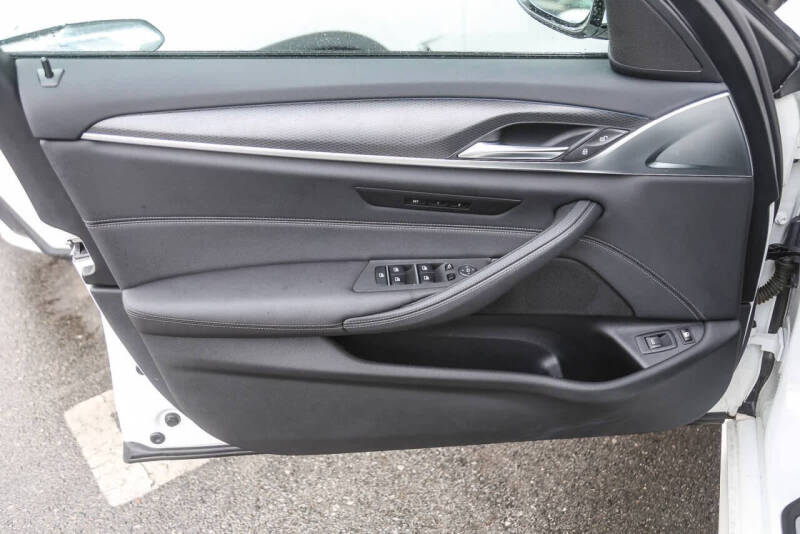 2023 BMW 5 Series 530e