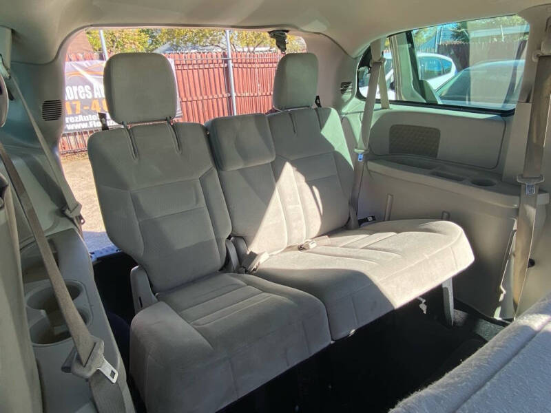 2014 Dodge Grand Caravan American Value Package