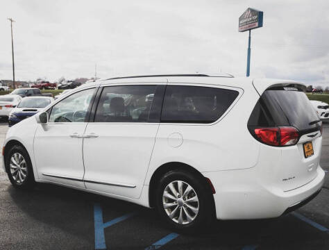 2019 Chrysler Pacifica Touring L