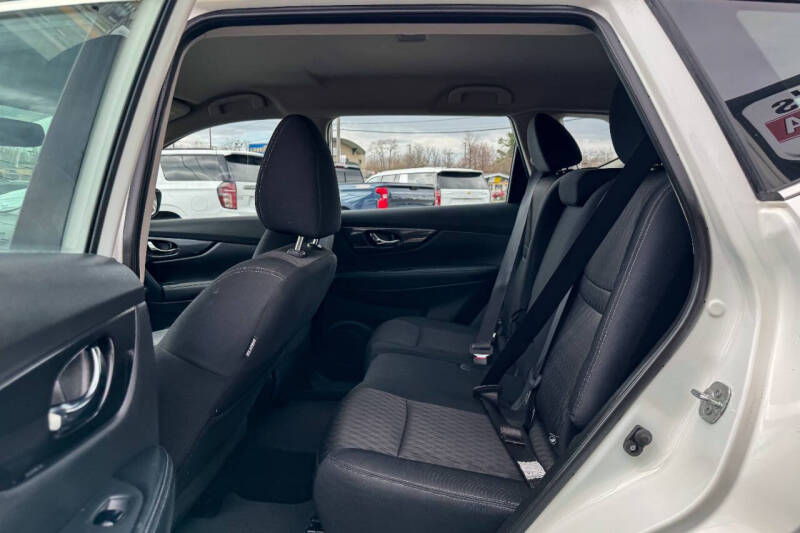 2017 Nissan Rogue S