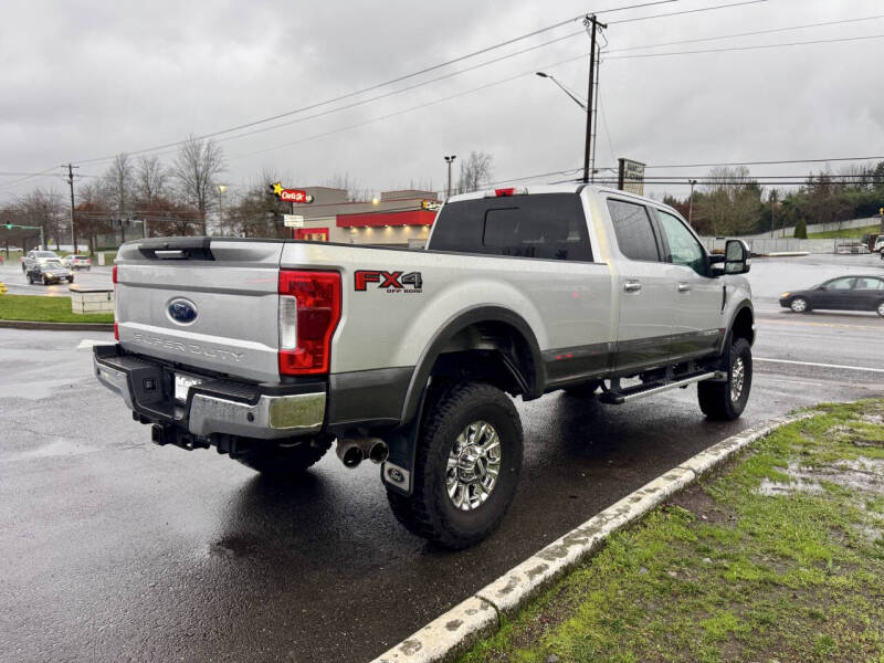2019 Ford F-350 Super Duty Lariat