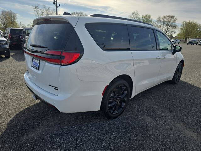 2026 Chrysler Pacifica Limited