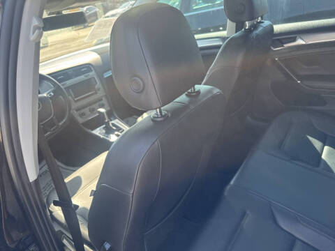 2015 Volkswagen Golf TSI S