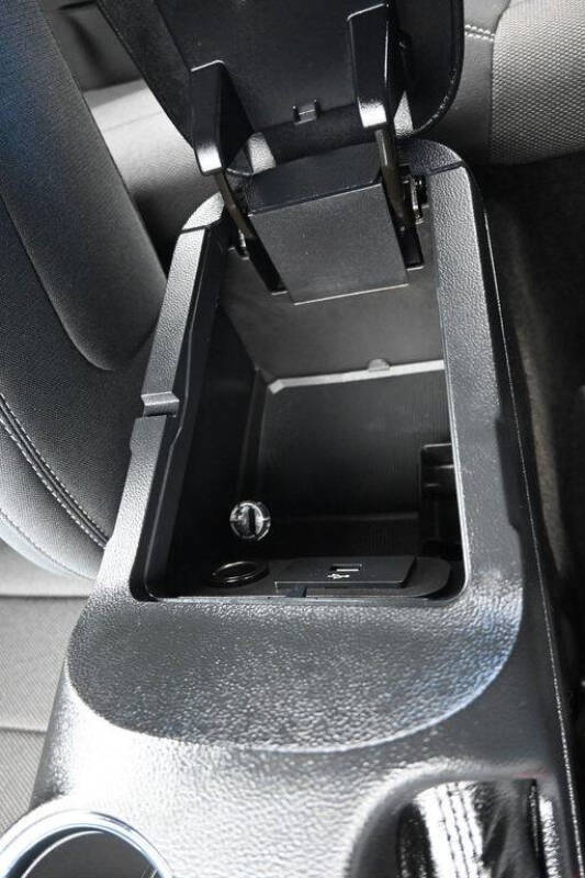 2017 Ford Mustang V6