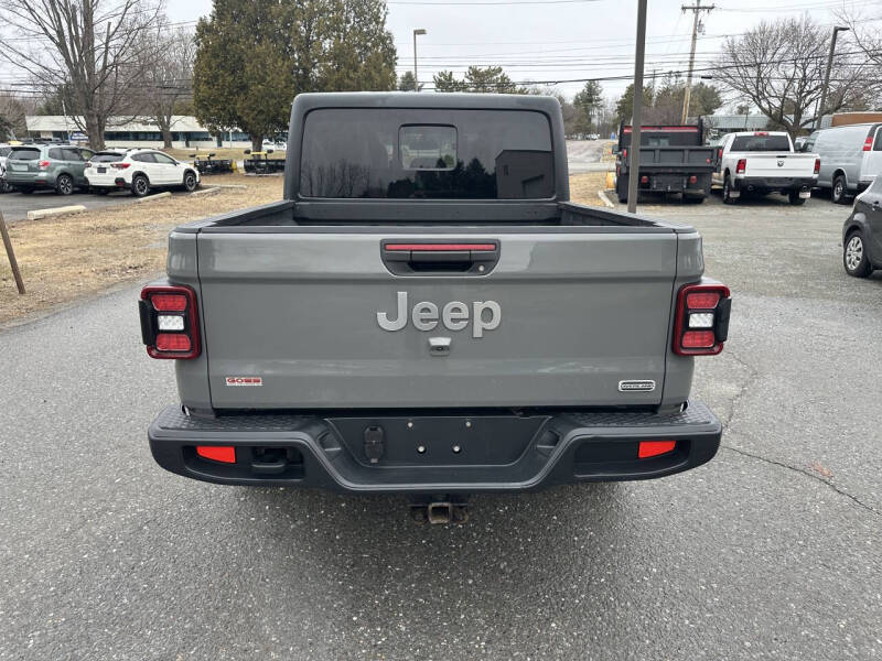 2021 Jeep Gladiator Overland