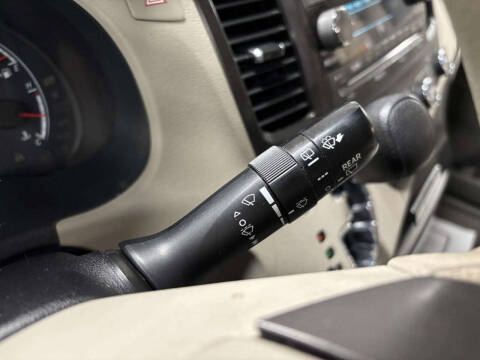 2012 Toyota Sienna LE 8-Passenger