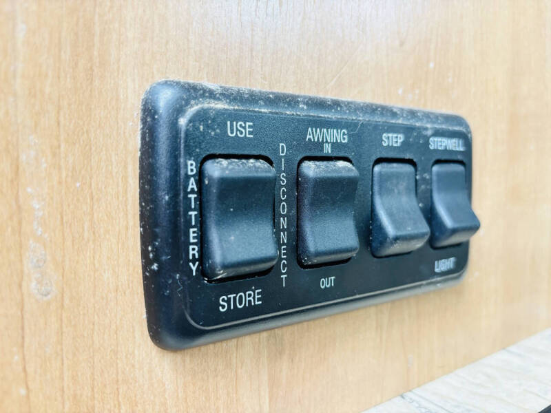 2017 Thor Motor Coach Hurricane 31S