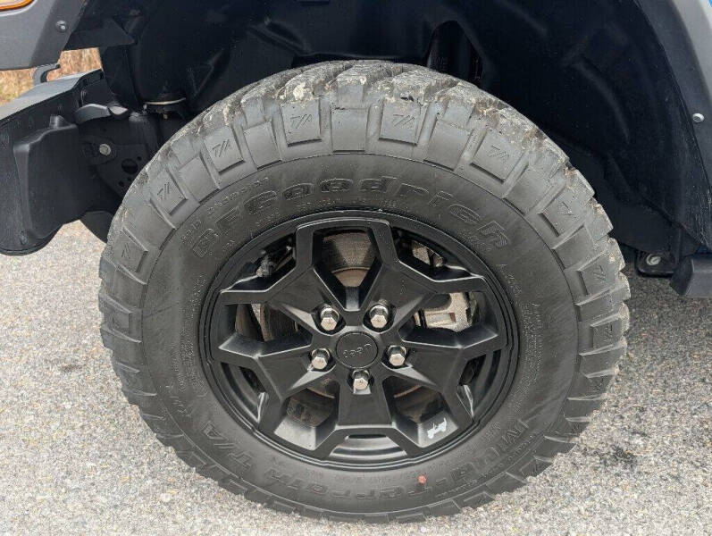 2022 Jeep Gladiator Willys Sport