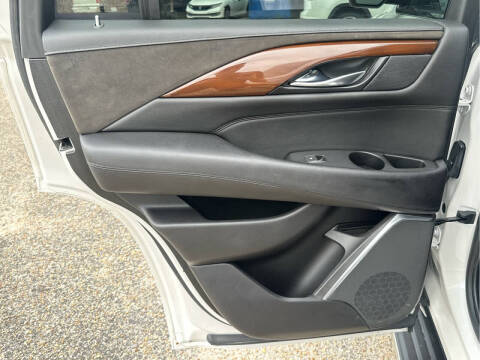 2020 Cadillac Escalade Luxury