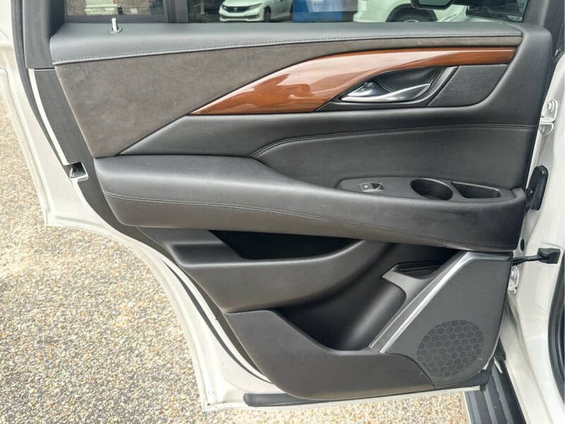 2020 Cadillac Escalade Luxury