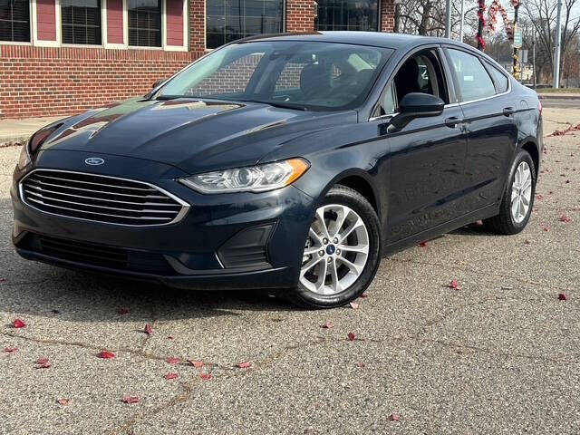 2020 Ford Fusion SE