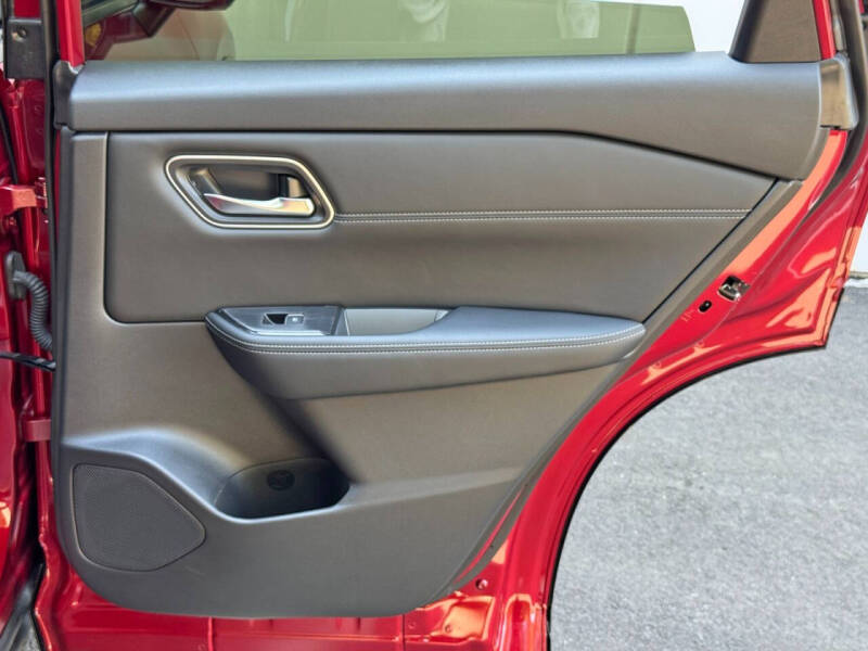 2024 Nissan Rogue Platinum