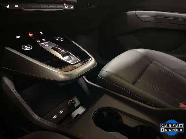 2024 Audi Q4 e-tron quattro Premium Plus 50