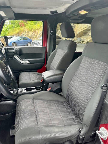 2011 Jeep Wrangler Sahara