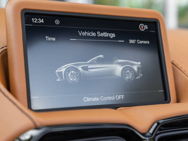 2021 Aston Martin Vantage