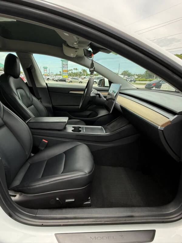 2021 Tesla Model 3 Standard Range Plus