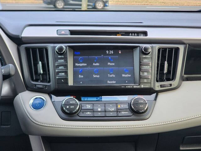 2017 Toyota RAV4 Hybrid XLE