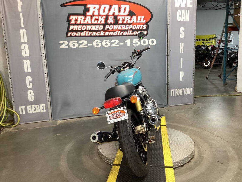 2022 Royal Enfield INT650