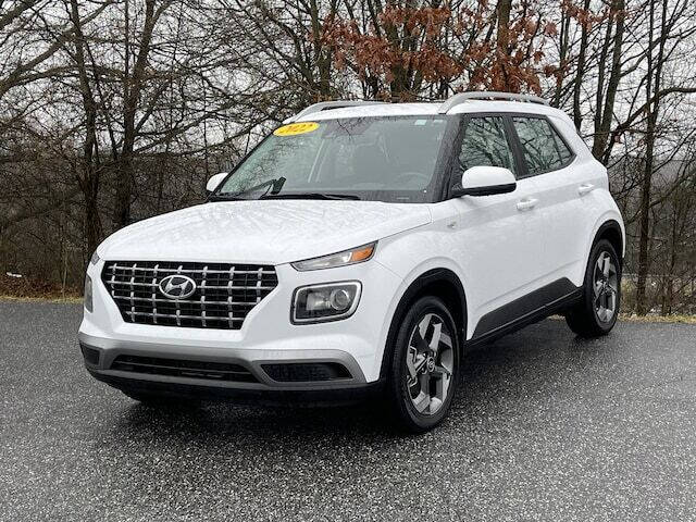 2022 Hyundai Venue SEL