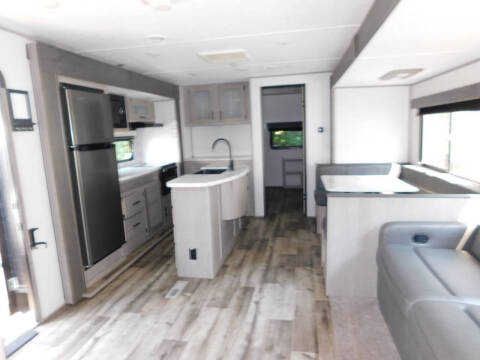 2023 Coleman Lantern 337 BH