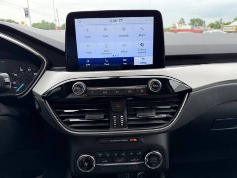 2020 Ford Escape SE