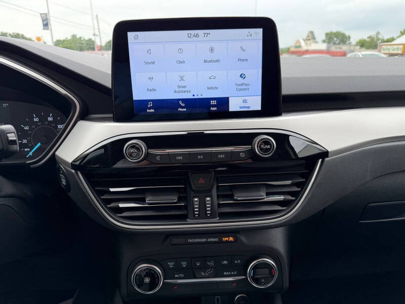 2020 Ford Escape SE