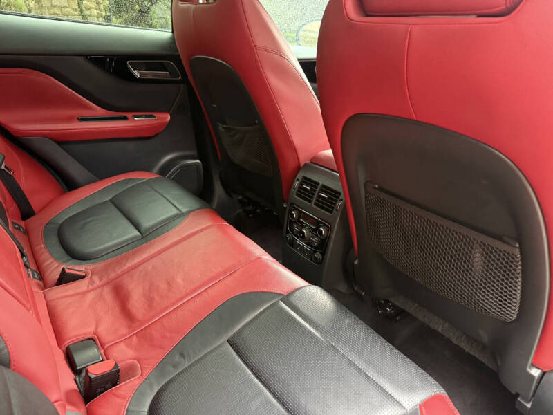 2018 Jaguar F-PACE S