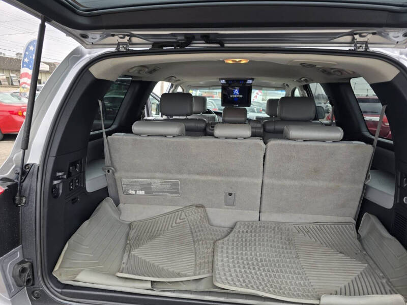 2011 Toyota Sequoia SR5