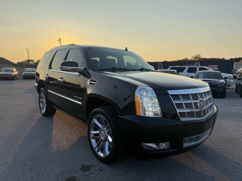 2013 Cadillac Escalade Platinum Edition