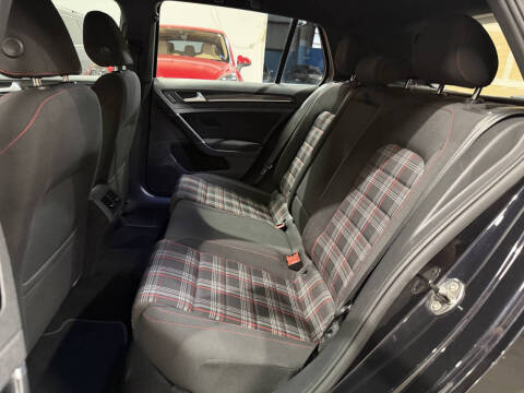 2017 Volkswagen Golf GTI S