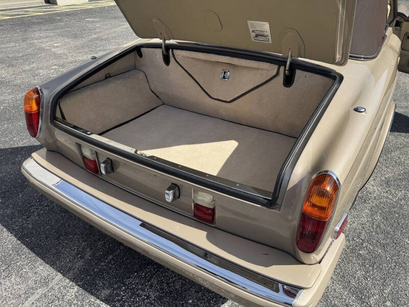 1988 Rolls-Royce Corniche