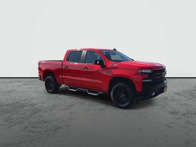 Used 2019 Chevrolet Silverado 1500 LT Trail Boss with VIN 3GCPYFEDXKG264489 for sale in Council Bluffs, IA