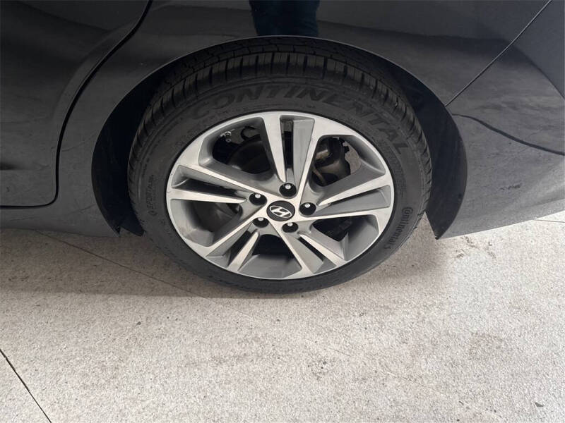 2018 Hyundai Elantra