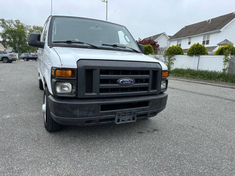 2013 Ford E-Series E-250
