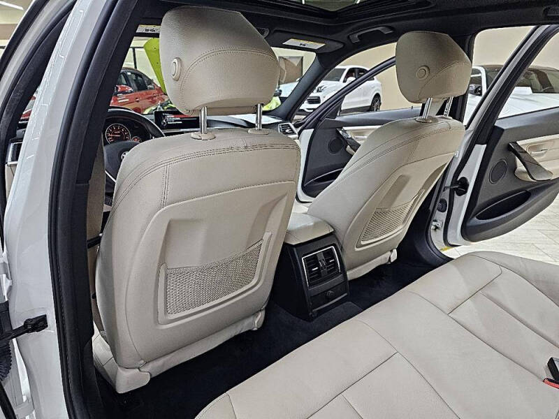 2016 BMW 3 Series 328i