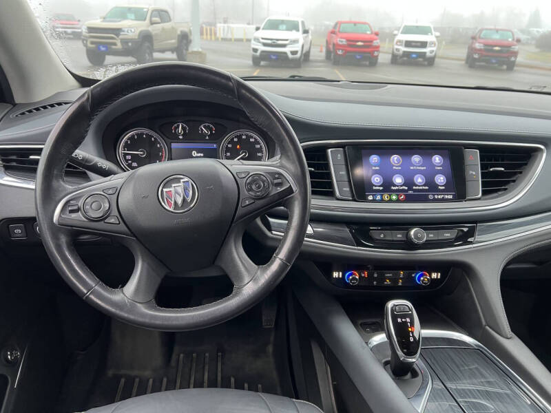 2020 Buick Enclave Essence