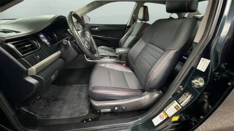 2016 Toyota Camry SE