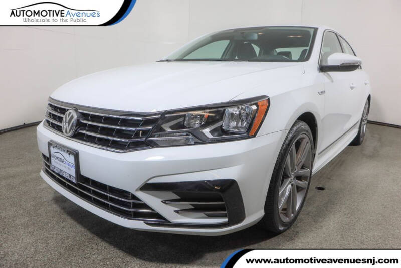 2017 Volkswagen Passat 1.8T R-Line