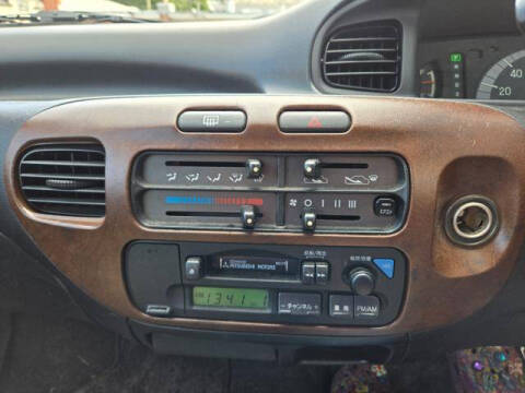 1997 Mitsubishi Minica Town Bee