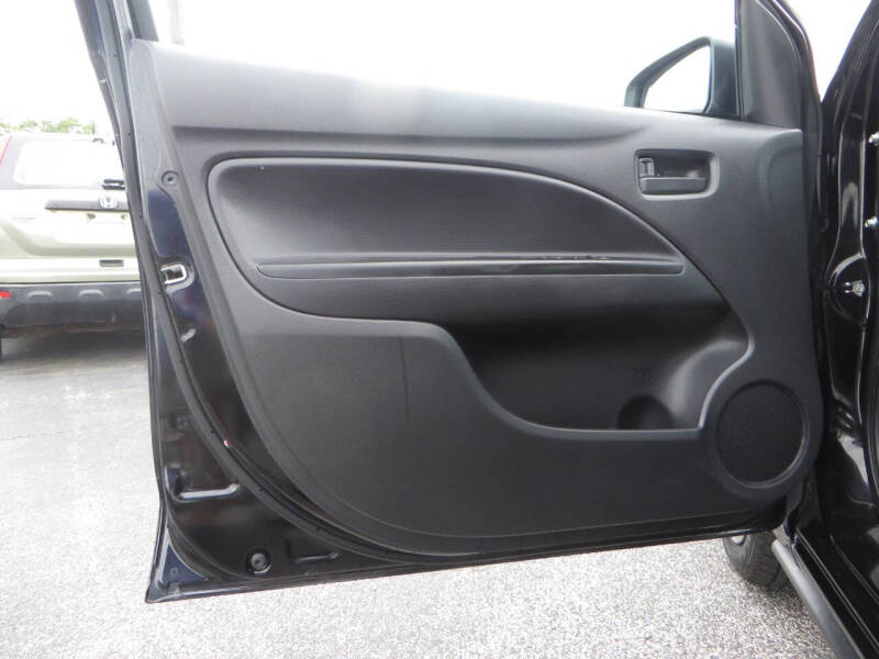 2024 Mitsubishi Mirage ES