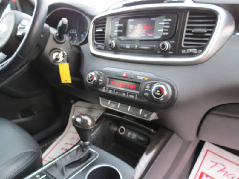 2016 Kia Sorento EX V6