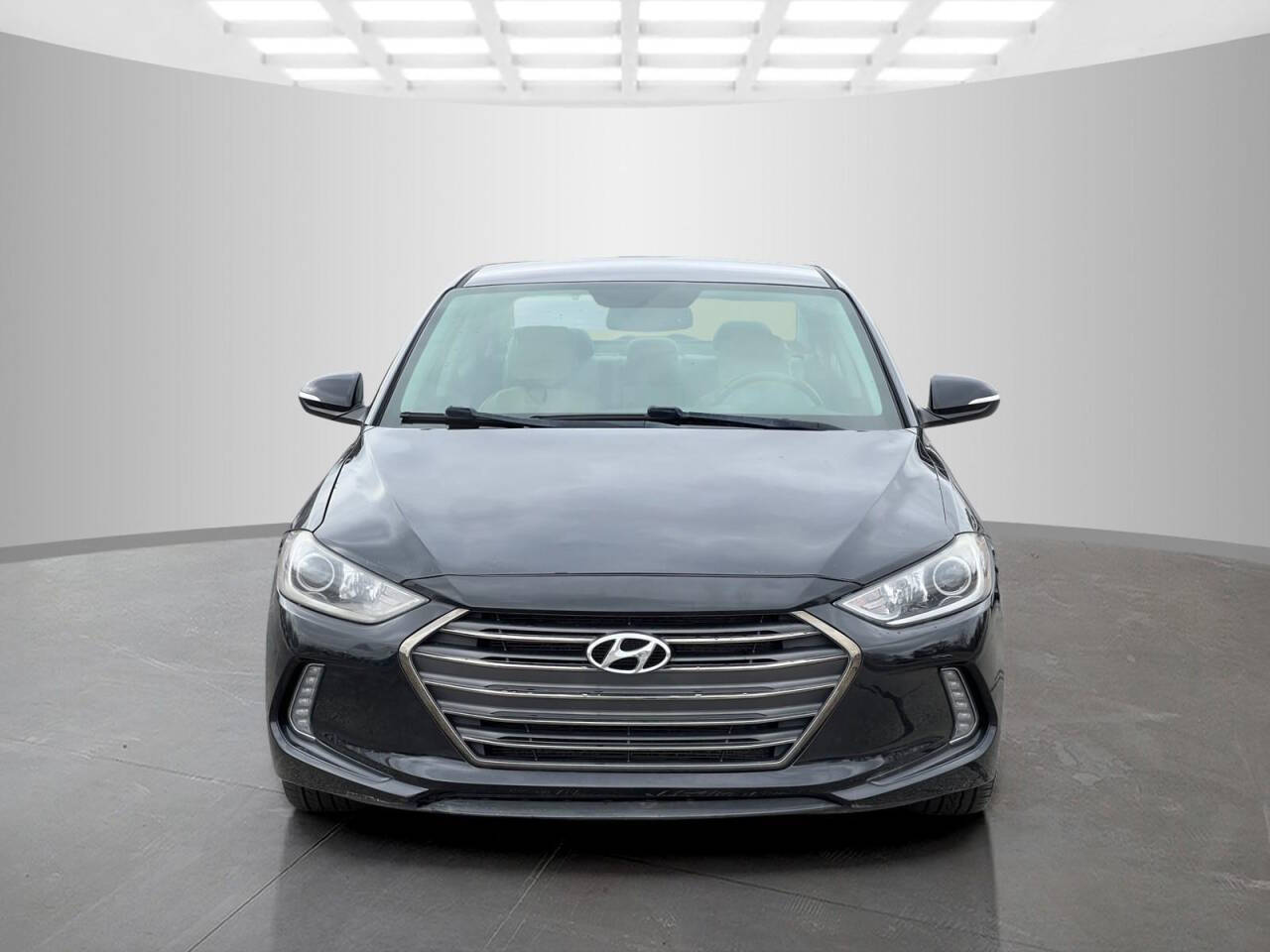 2017 Hyundai ELANTRA for sale at Used Cars Toledo in Oregon, OH