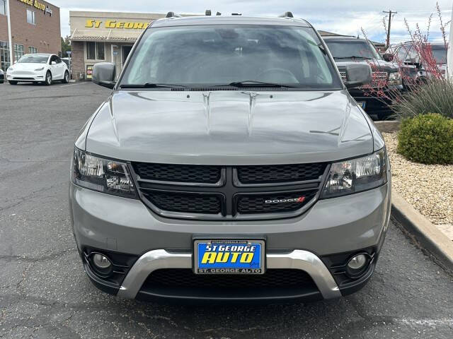 2020 Dodge Journey Crossroad