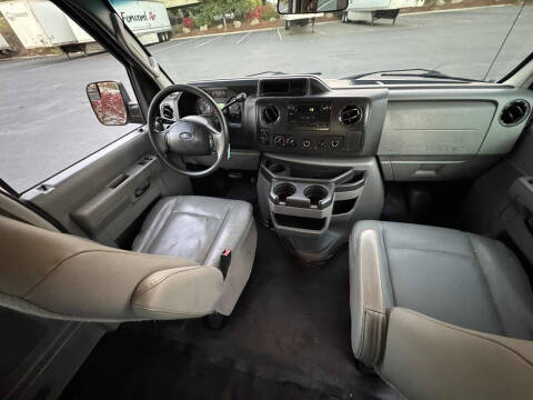 2011 Ford E-Series E-150 XL